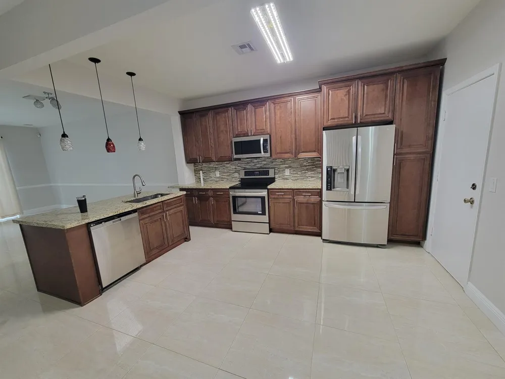 1042 Woodfield Road 