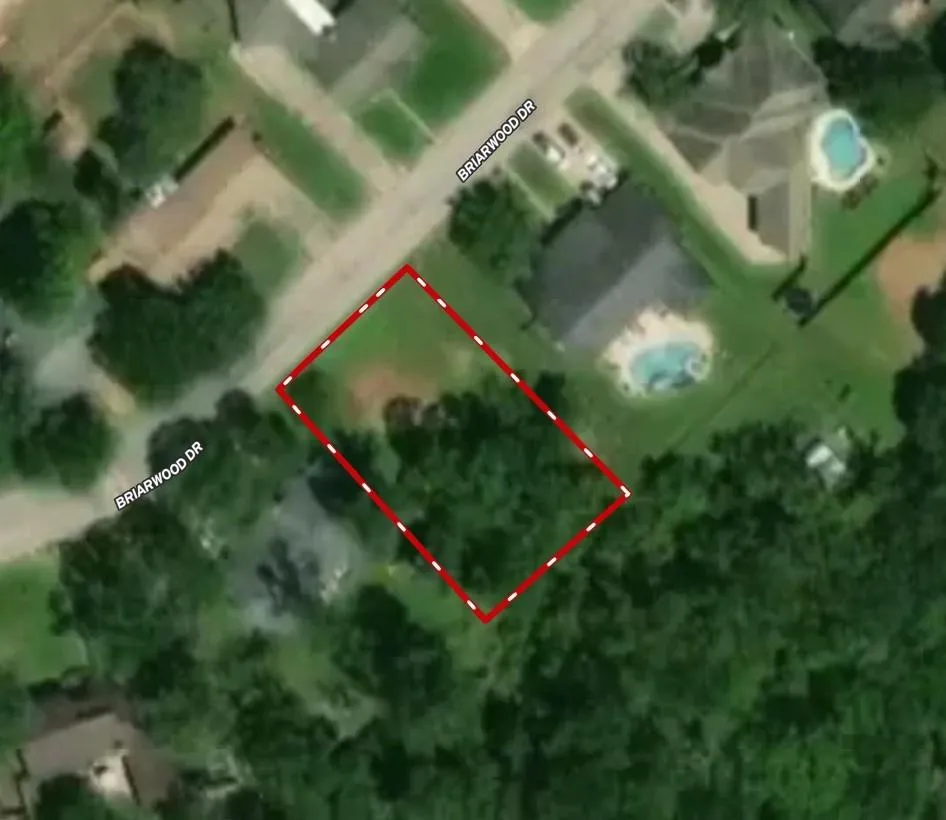 209 Briarwood Drive Bellville, TX 77418