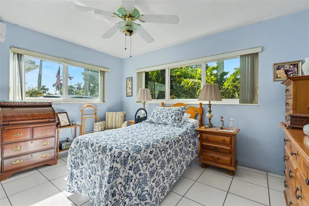 1523 Liberty St Hollywood, FL 33020