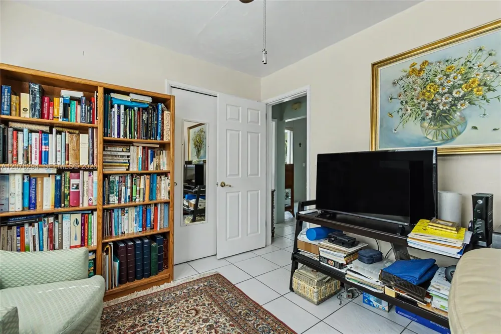 1523 Liberty St Hollywood, FL 33020