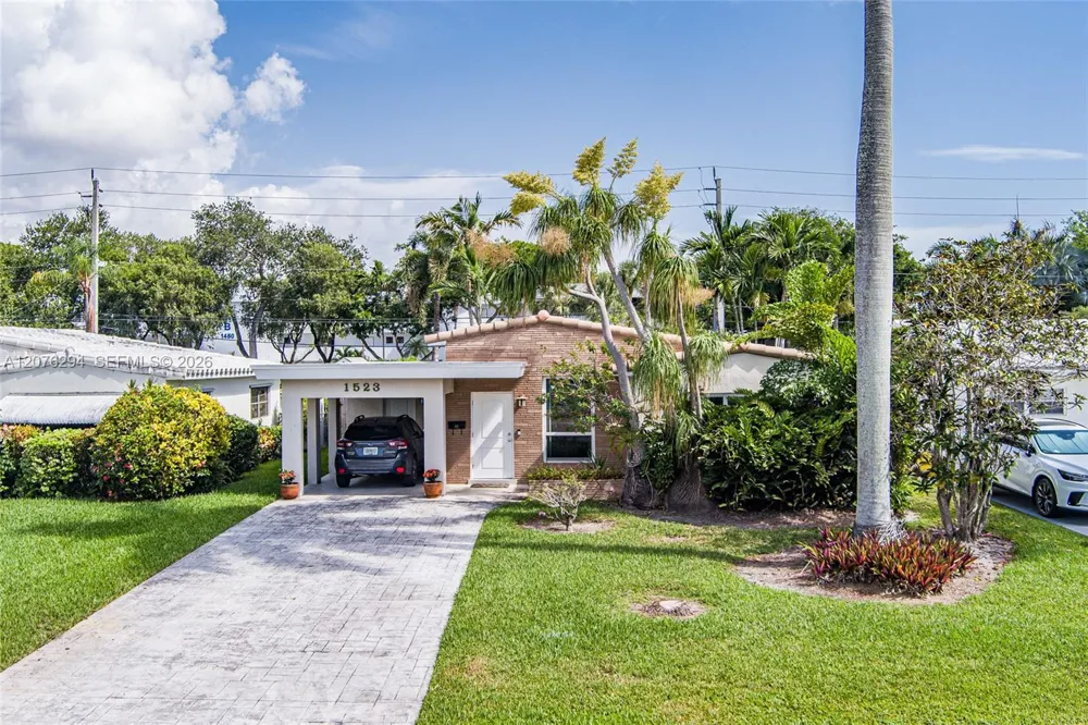 1523 Liberty St Hollywood, FL 33020