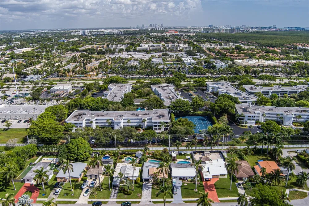 1523 Liberty St Hollywood, FL 33020