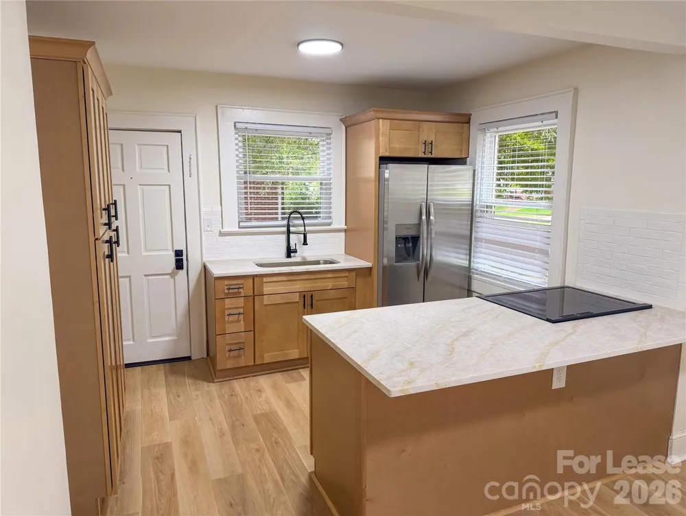 531 E Front Street Statesville, NC 28677