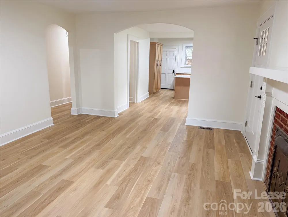531 E Front Street Statesville, NC 28677