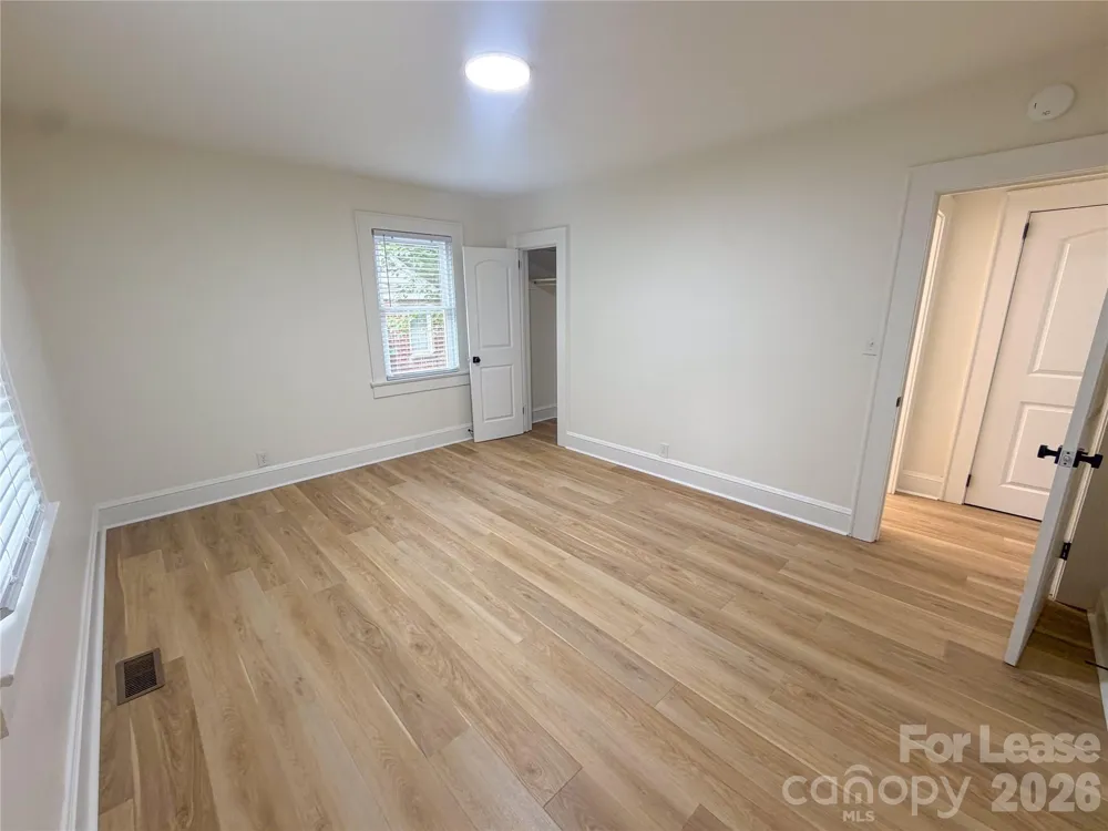 531 E Front Street Statesville, NC 28677
