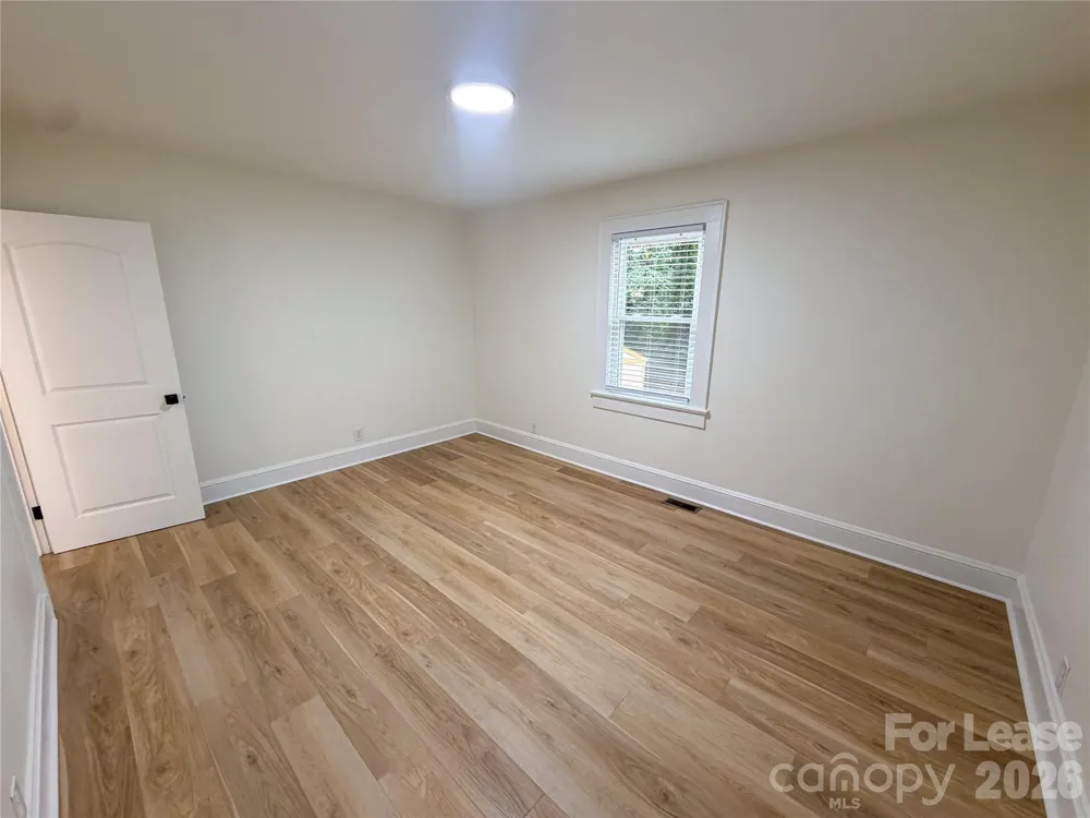 531 E Front Street Statesville, NC 28677