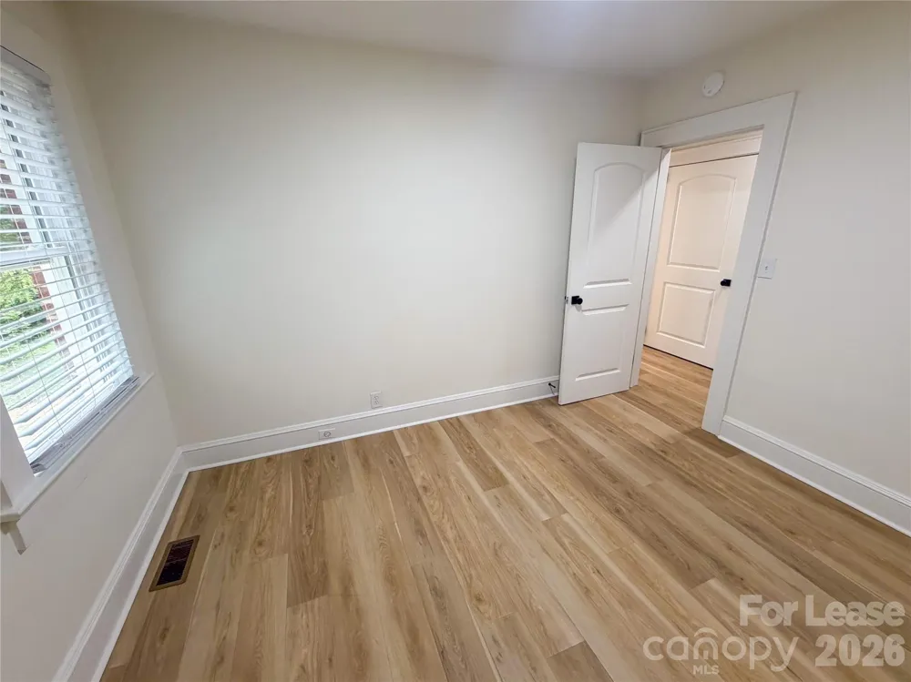 531 E Front Street Statesville, NC 28677