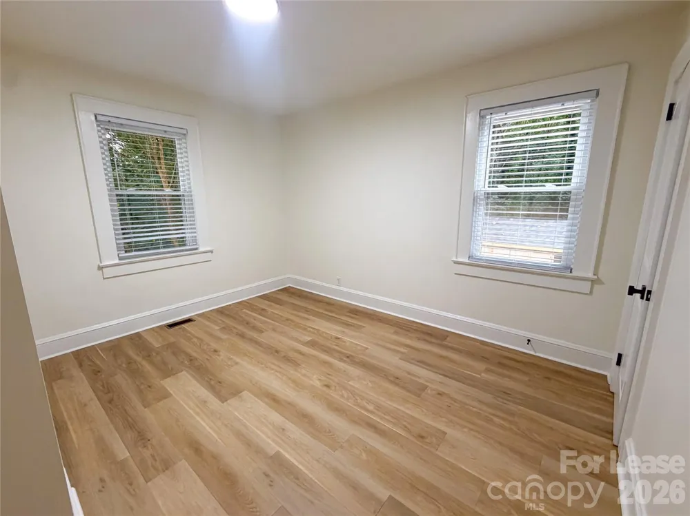 531 E Front Street Statesville, NC 28677