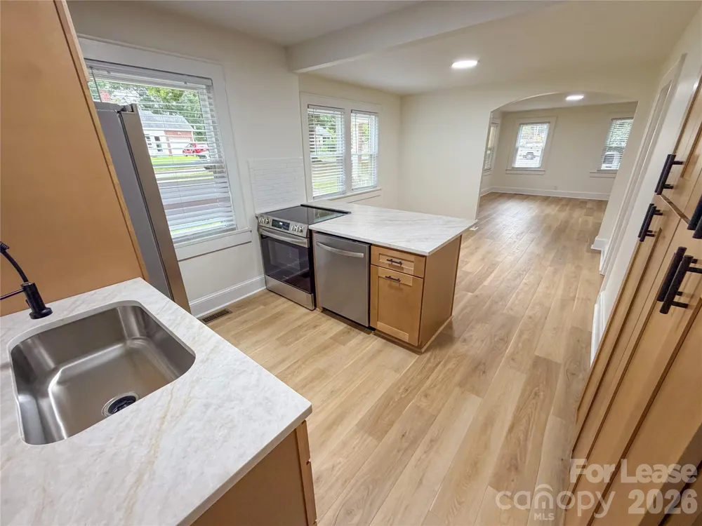 531 E Front Street Statesville, NC 28677