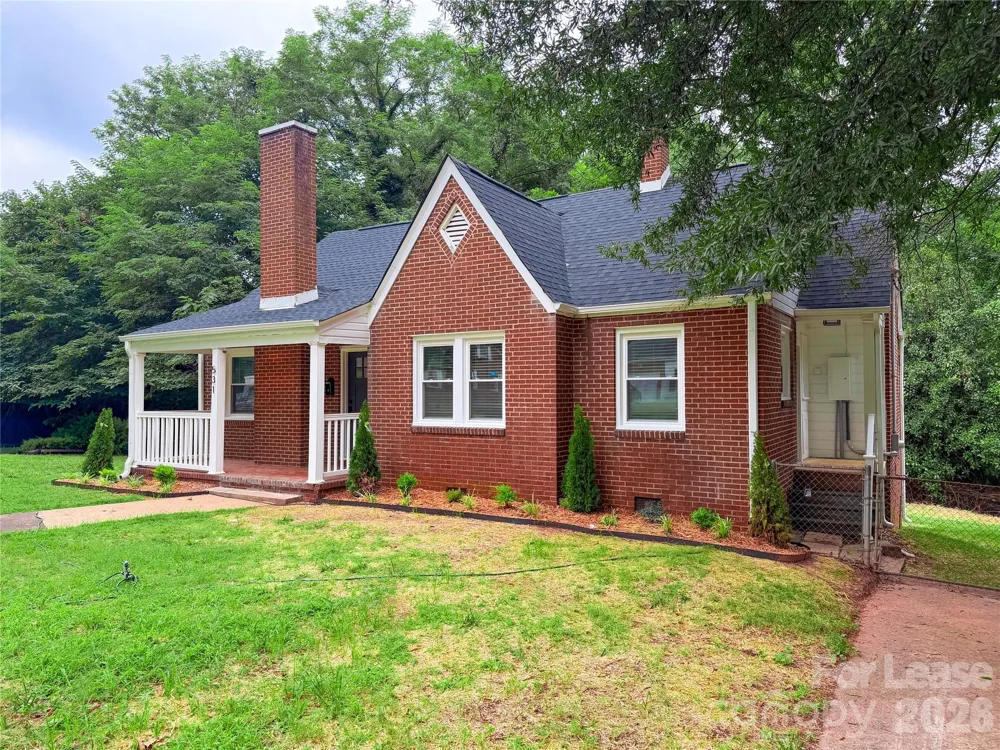 531 E Front Street Statesville, NC 28677