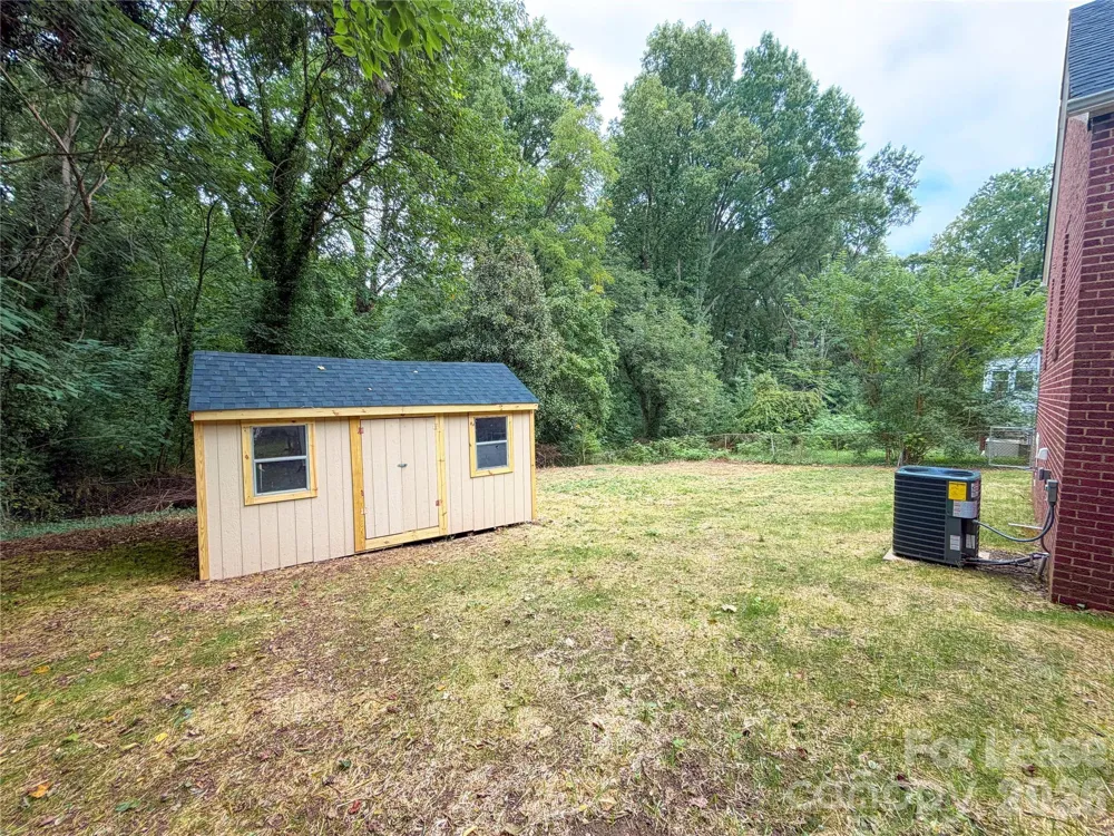 531 E Front Street Statesville, NC 28677