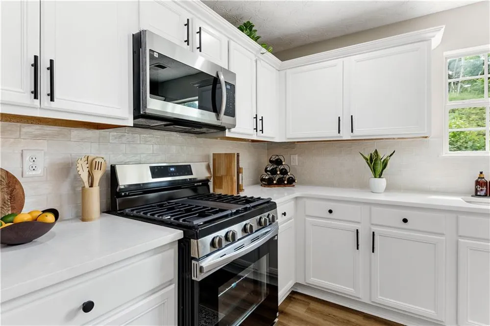 5654 Laurel Ridge Drive East Point, GA 30344