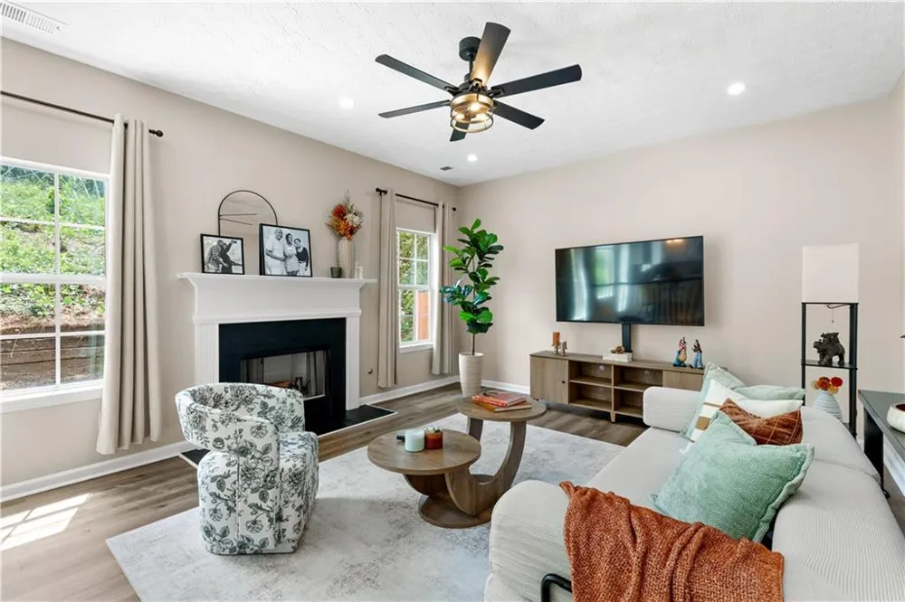 5654 Laurel Ridge Drive East Point, GA 30344
