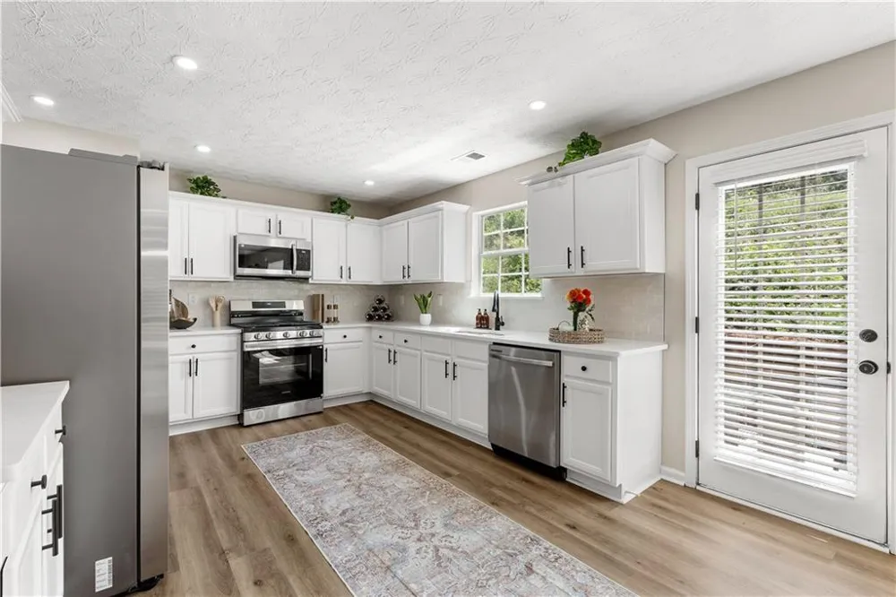 5654 Laurel Ridge Drive East Point, GA 30344