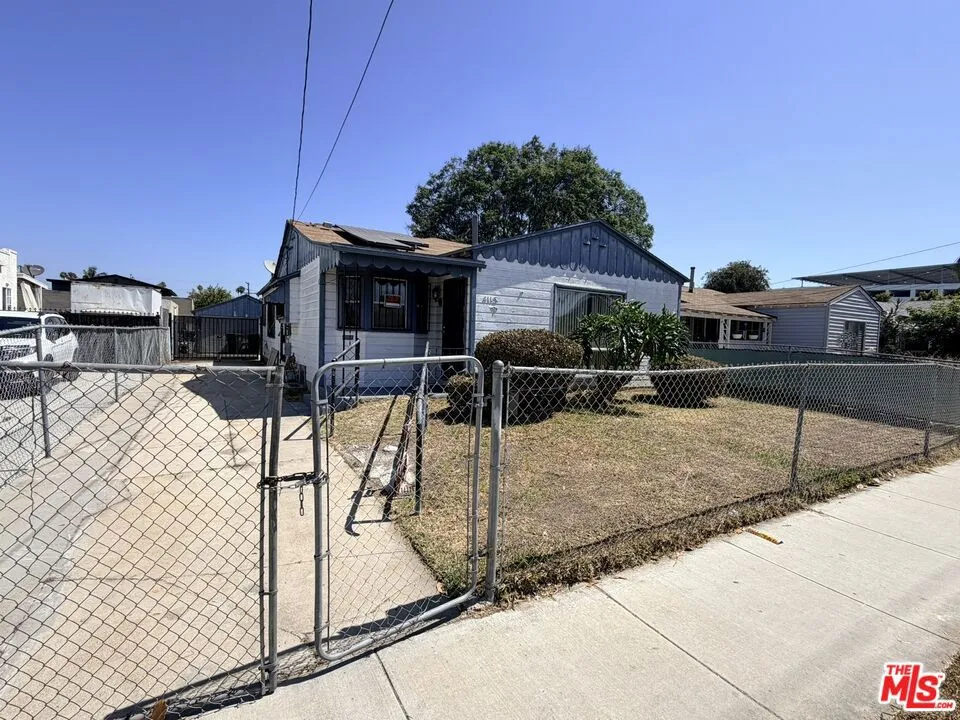 4115 W 102nd Street Inglewood, CA 90304
