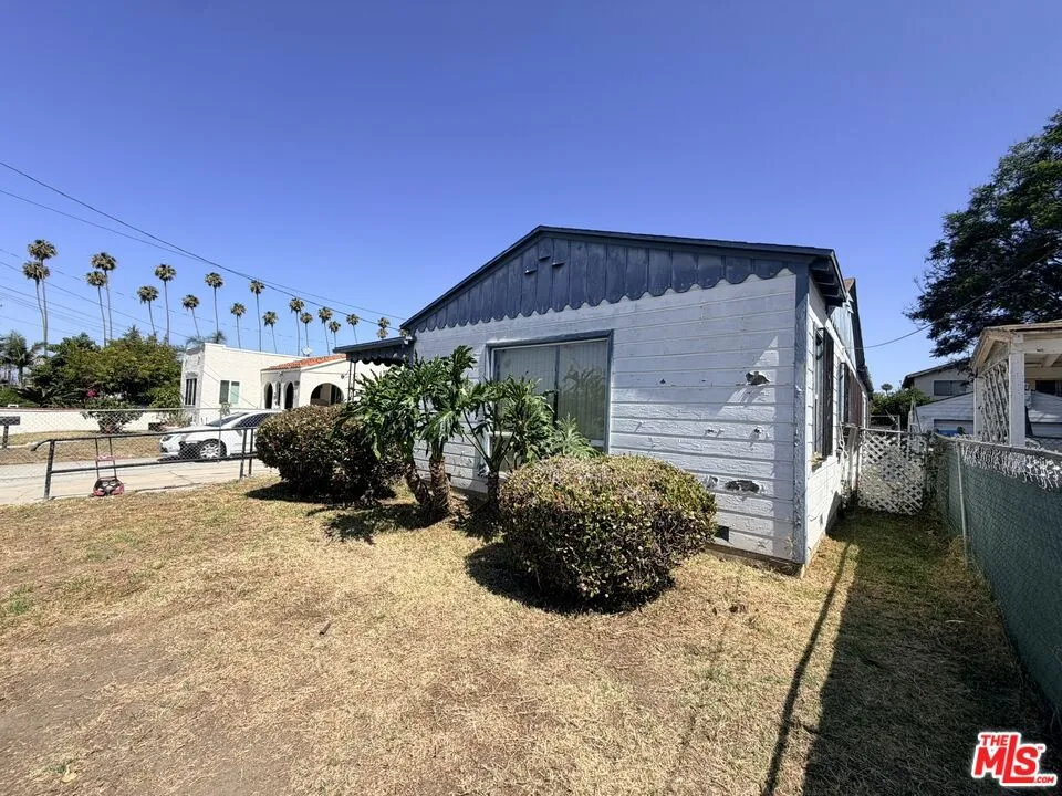 4115 W 102nd Street Inglewood, CA 90304