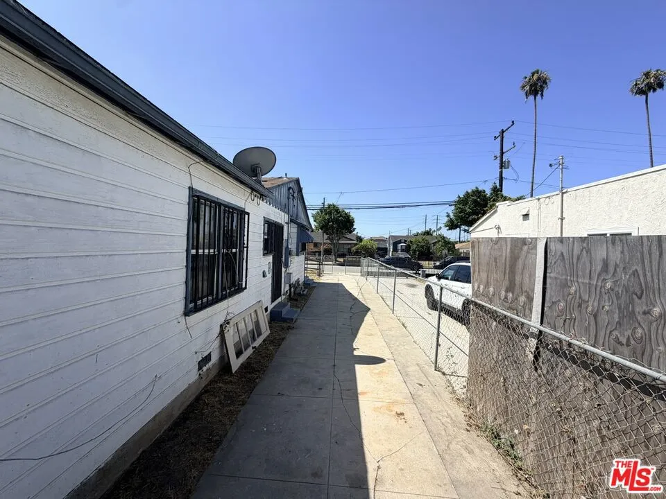 4115 W 102nd Street Inglewood, CA 90304