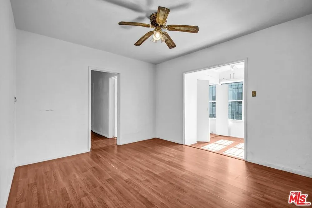 4115 W 102nd Street Inglewood, CA 90304