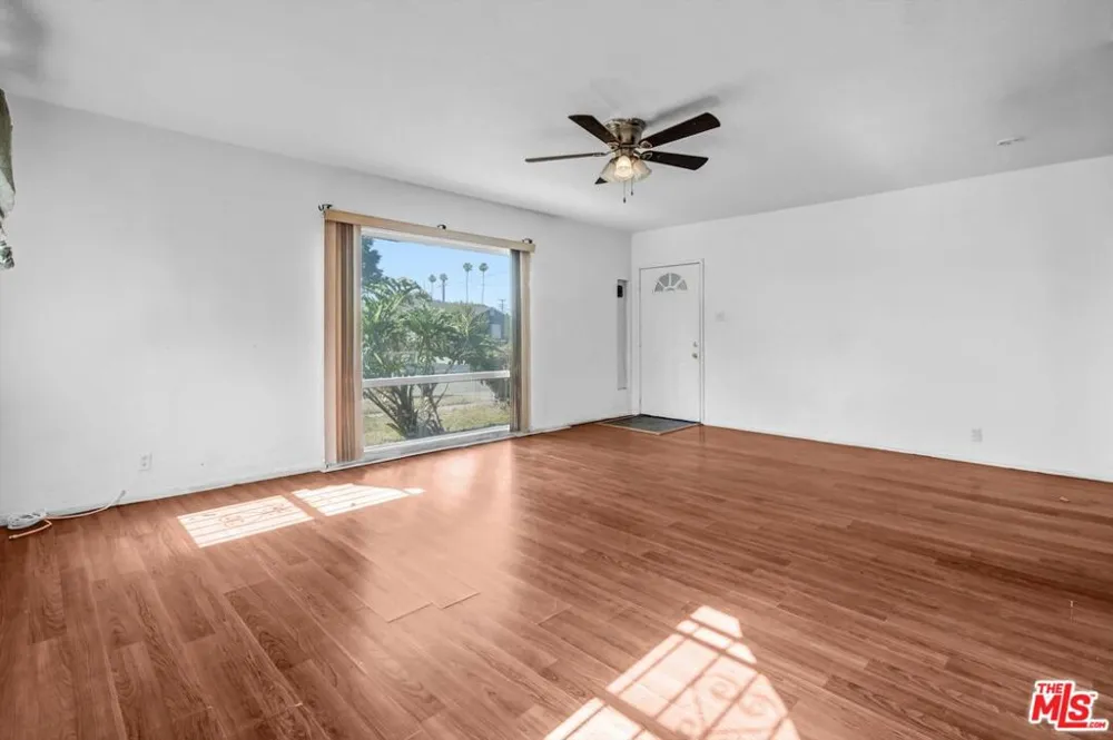 4115 W 102nd Street Inglewood, CA 90304