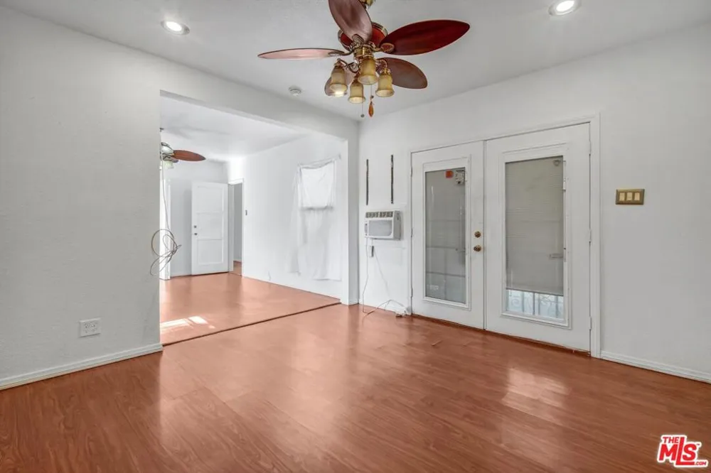 4115 W 102nd Street Inglewood, CA 90304