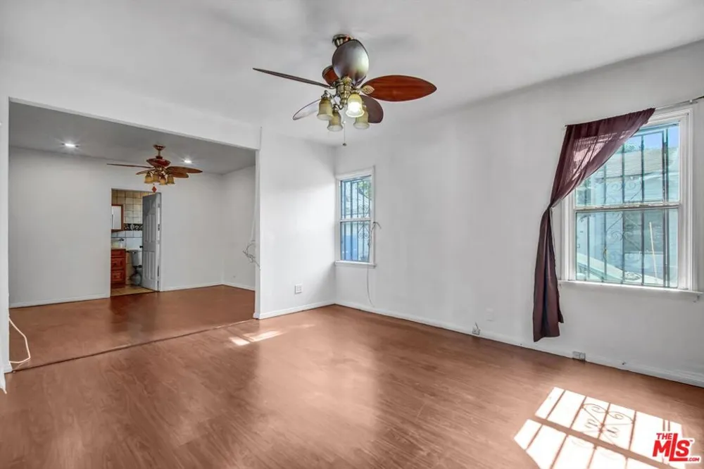 4115 W 102nd Street Inglewood, CA 90304