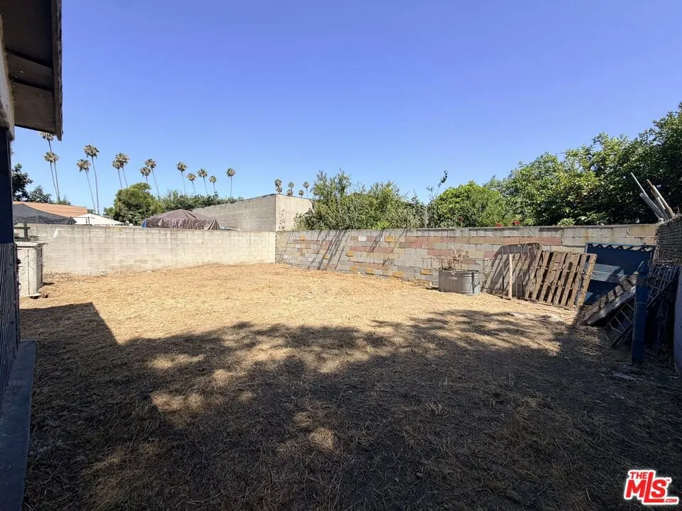 4115 W 102nd Street Inglewood, CA 90304