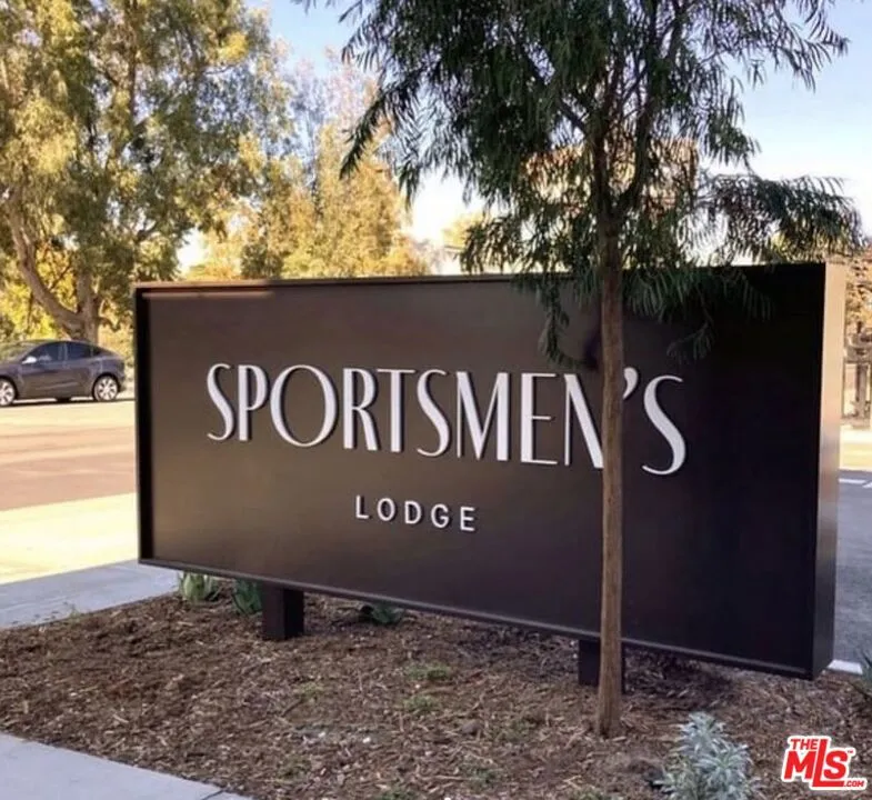 12958 Valleyheart Drive #3 Studio City, CA 91604
