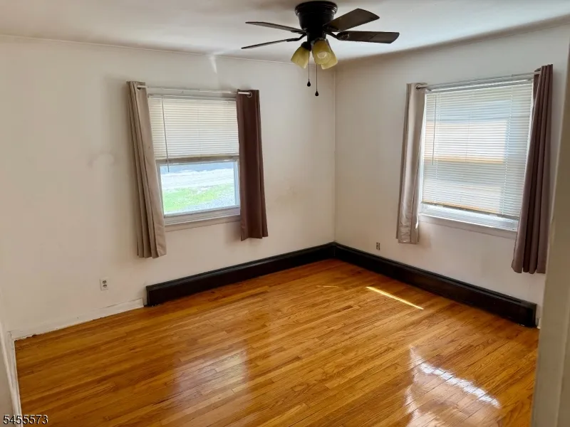 12 Shady Ln Newton Town, NJ 07860