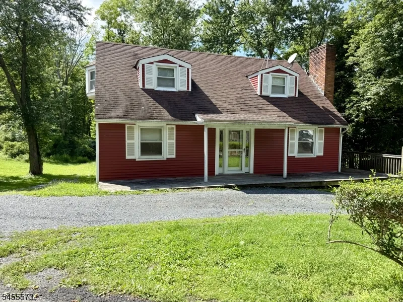 12 Shady Ln Newton Town, NJ 07860