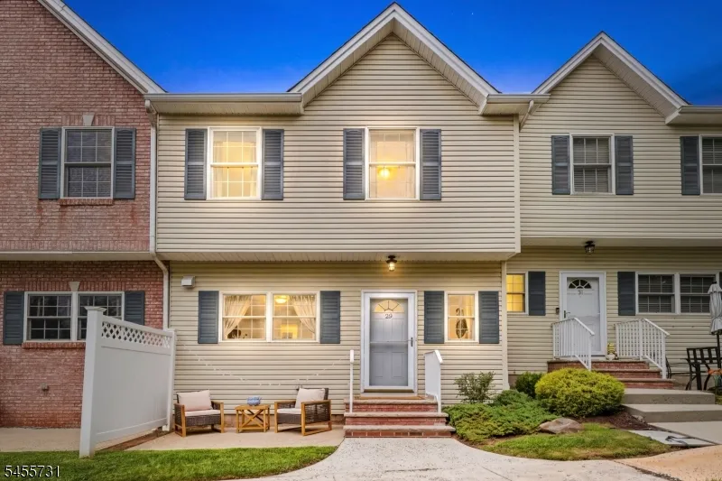 29 Riga Ct Scotch Plains, NJ 07076