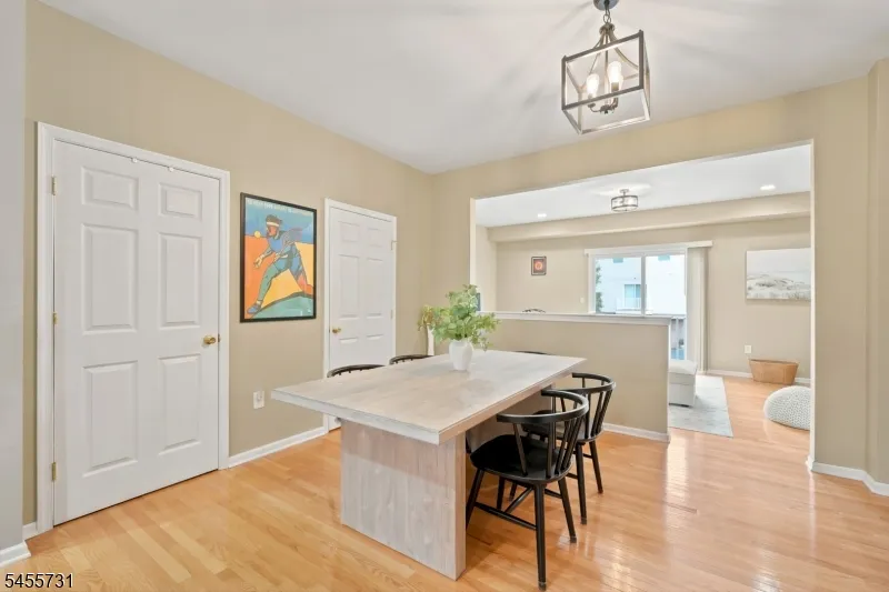 29 Riga Ct Scotch Plains, NJ 07076