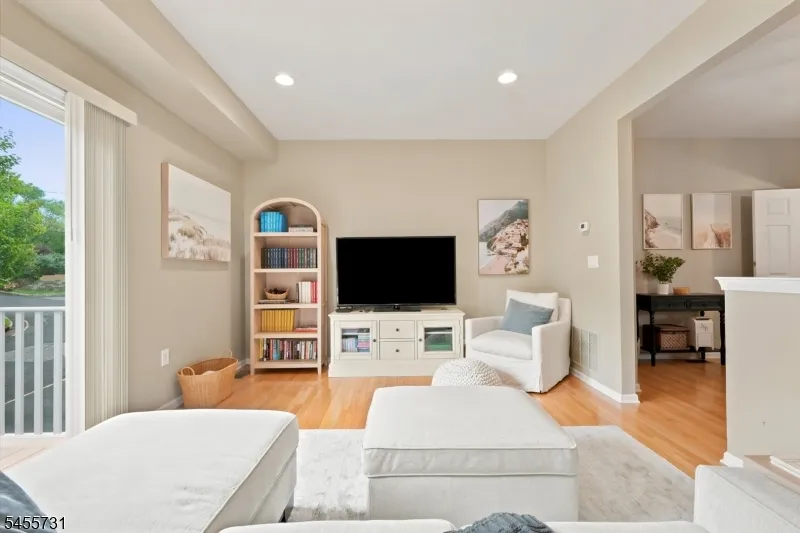 29 Riga Ct Scotch Plains, NJ 07076