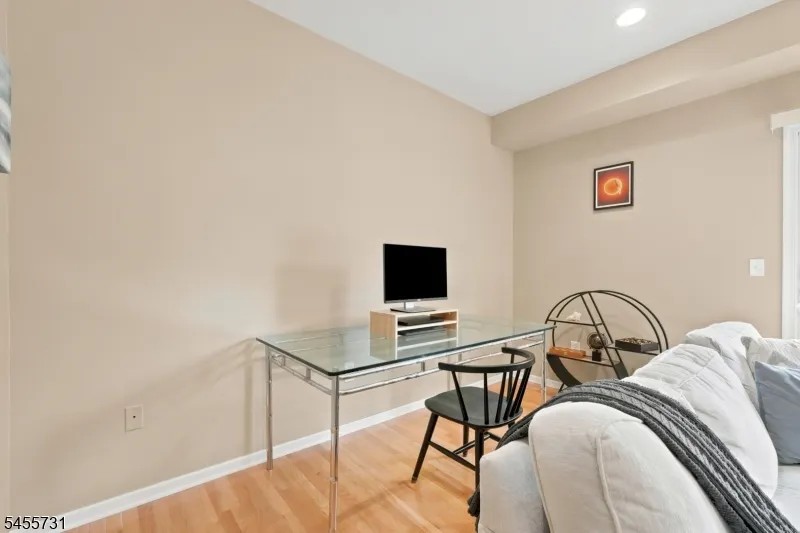 29 Riga Ct Scotch Plains, NJ 07076