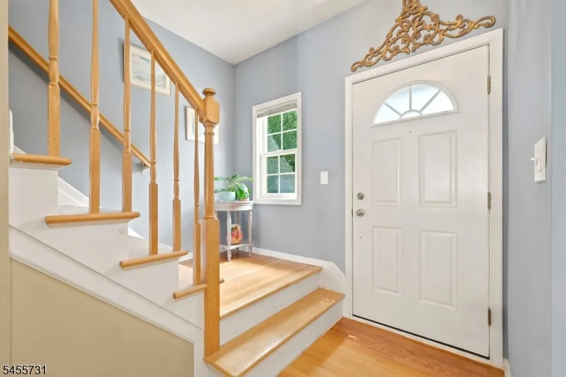 29 Riga Ct Scotch Plains, NJ 07076