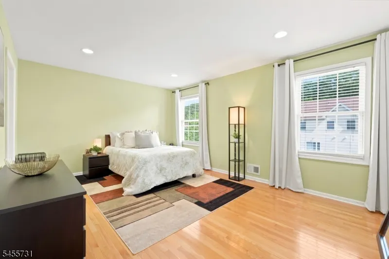 29 Riga Ct Scotch Plains, NJ 07076