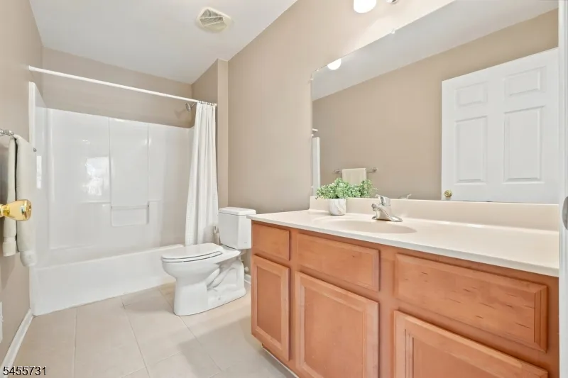 29 Riga Ct Scotch Plains, NJ 07076