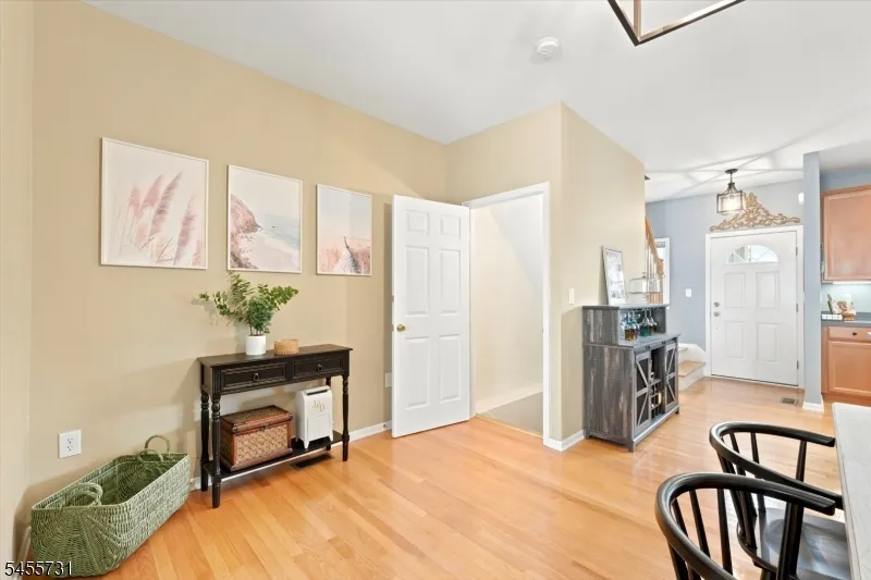 29 Riga Ct Scotch Plains, NJ 07076