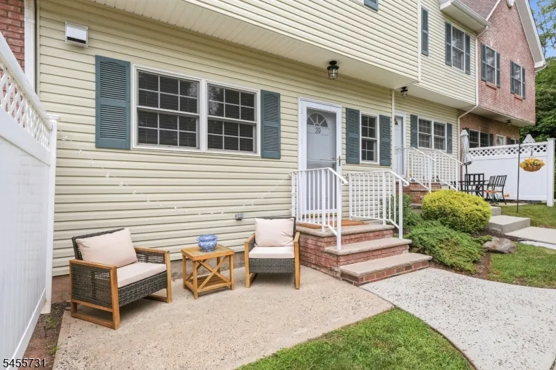 29 Riga Ct Scotch Plains, NJ 07076