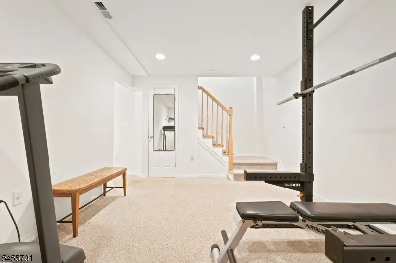 29 Riga Ct Scotch Plains, NJ 07076