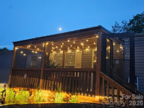 77 Raccoon Ridge