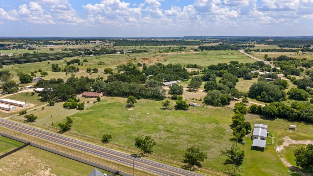 2952 State Hwy 144 Glen Rose, TX 76043