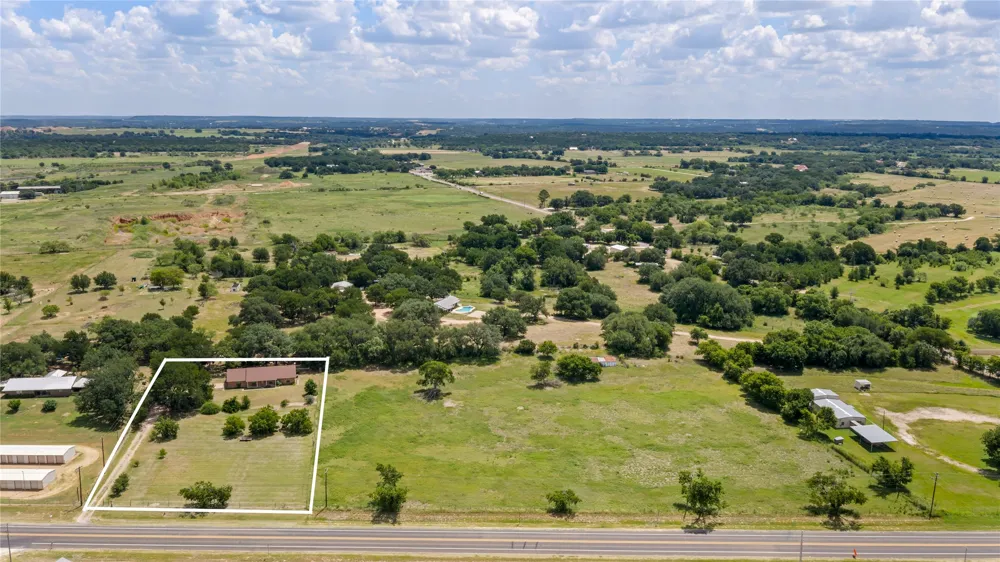 2952 State Hwy 144 Glen Rose, TX 76043