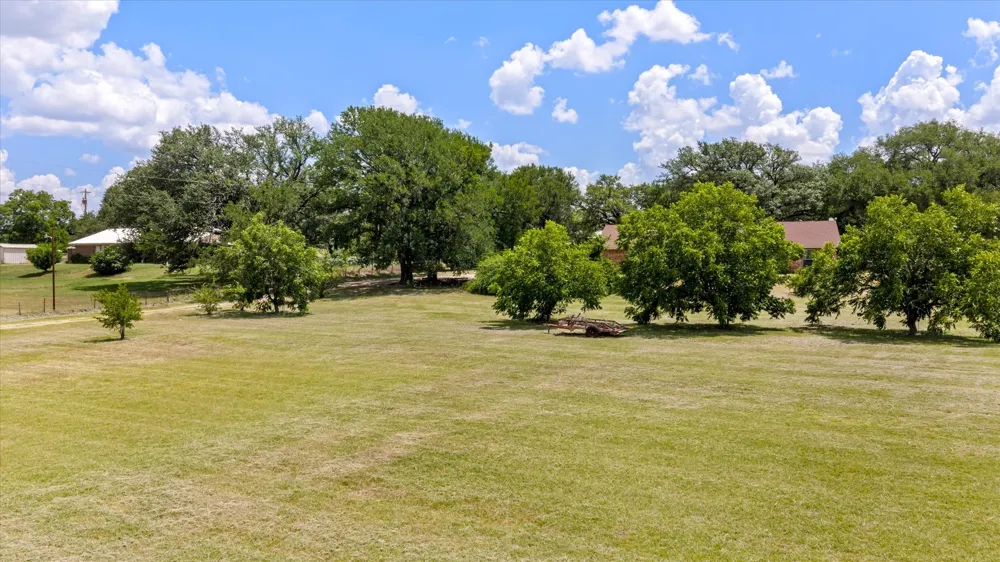 2952 State Hwy 144 Glen Rose, TX 76043