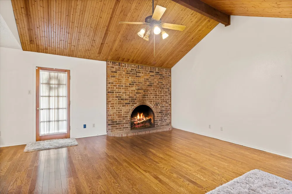 2952 State Hwy 144 Glen Rose, TX 76043