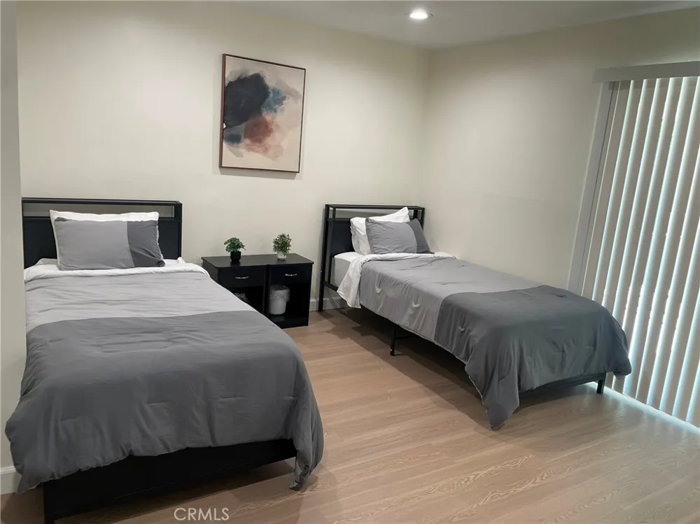 20910 Calwood Street Saugus, CA 91350