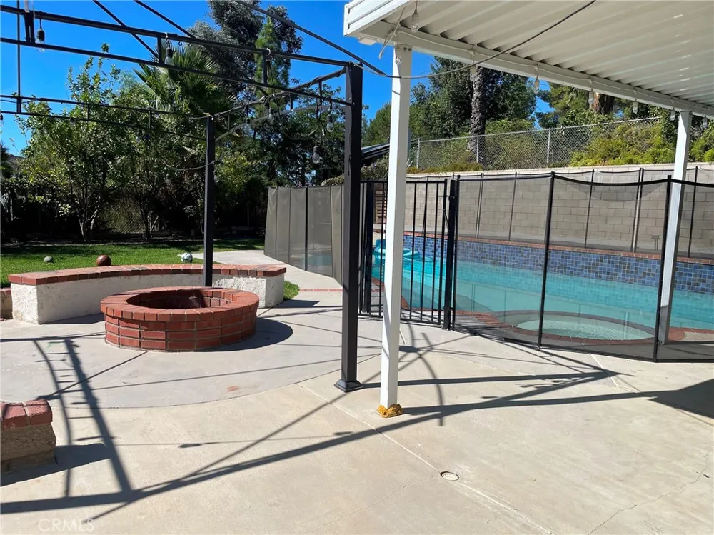 20910 Calwood Street Saugus, CA 91350