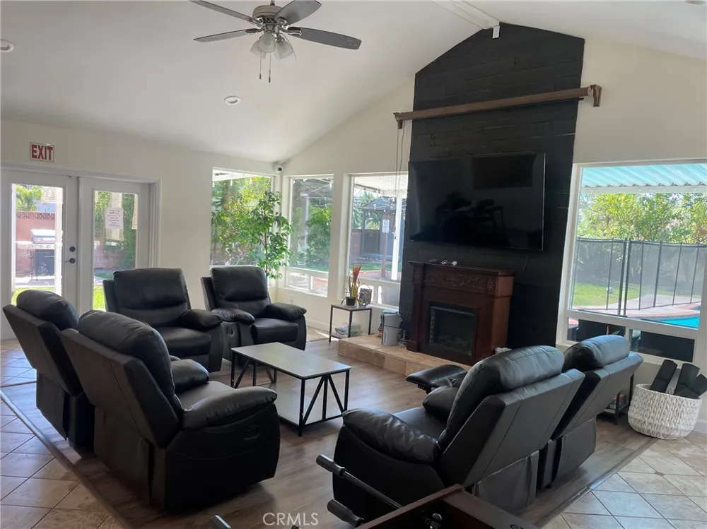 20910 Calwood Street Saugus, CA 91350