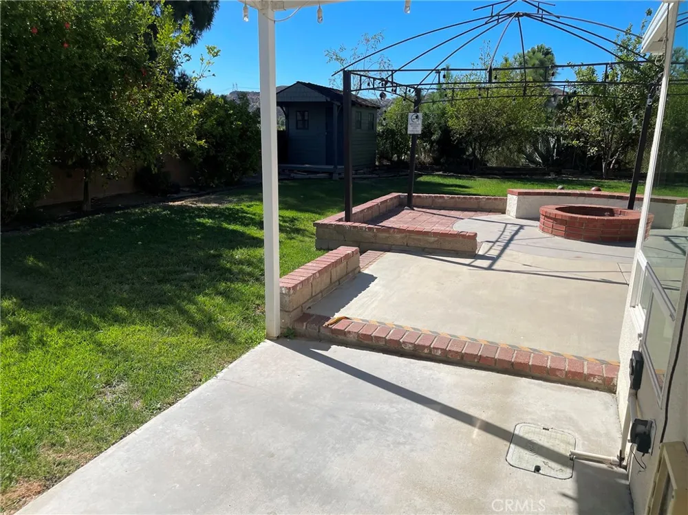 20910 Calwood Street Saugus, CA 91350