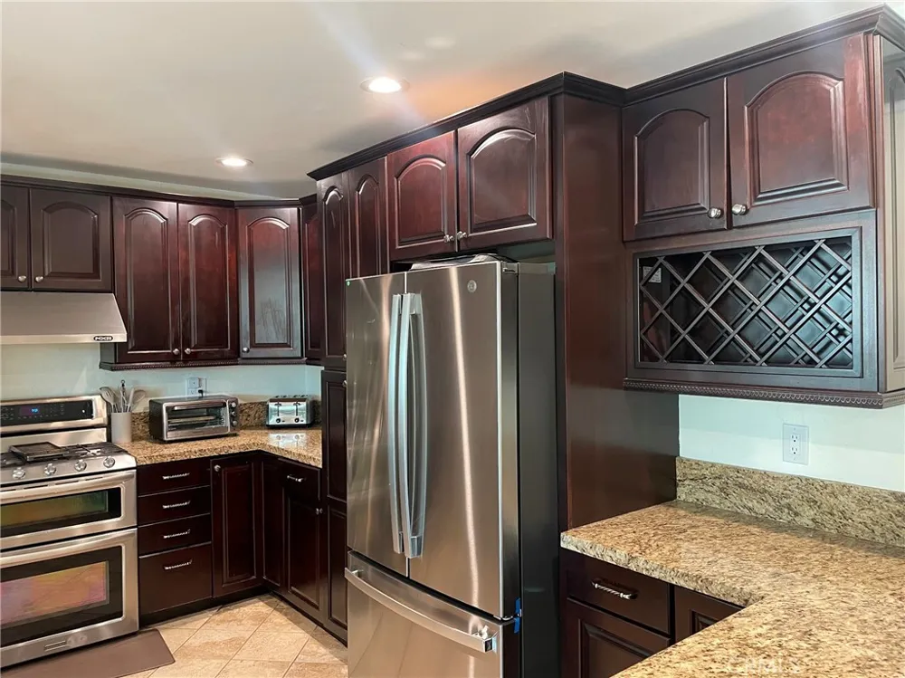 20910 Calwood Street Saugus, CA 91350