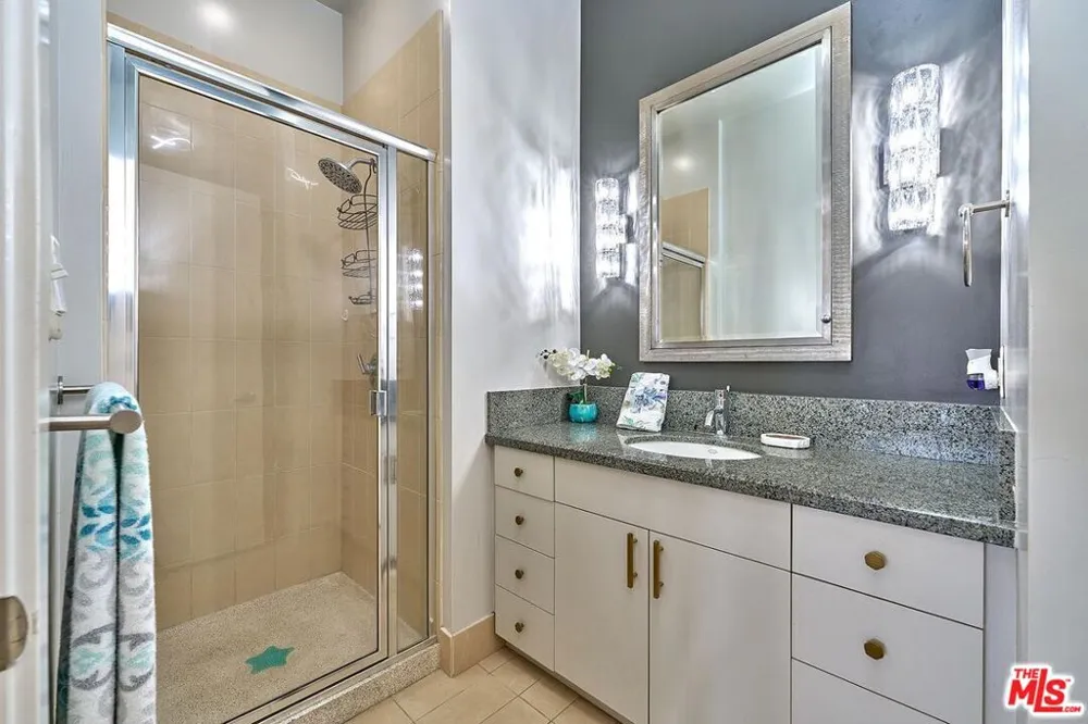 3810 Wilshire Boulevard #408 Los Angeles, CA 90010